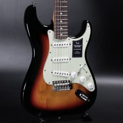 Fender Mexico / Vintera II 60s Stratocaster 3-Color Sunburst  MXS24043192 Outlet