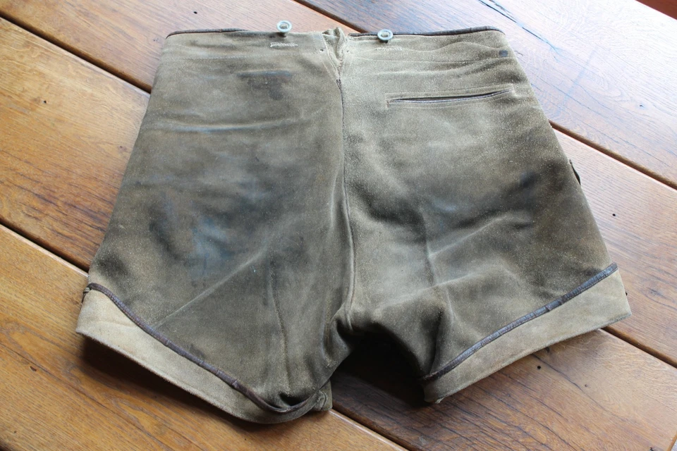 Schöne kurze gute alte KnopflatzLederhose H 50/52 viel getragen, teildefekt - Bild 4 von 4
