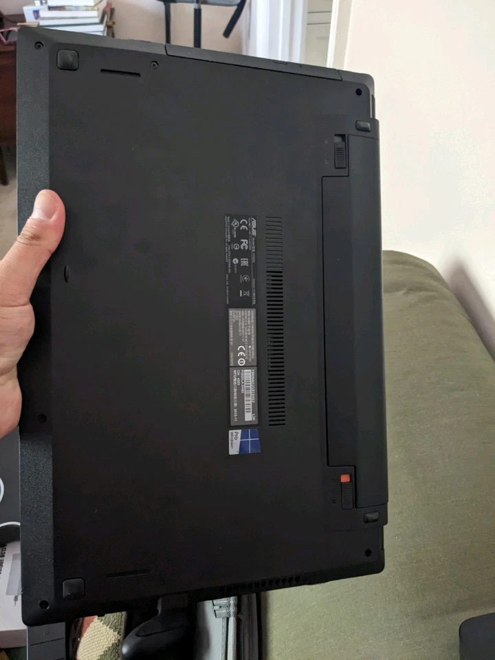 Portátil ASUS P2520LA-XH52 USADO 15.6" I5-5200U@2.2GHZ, Win 7 Foto 3 de 4