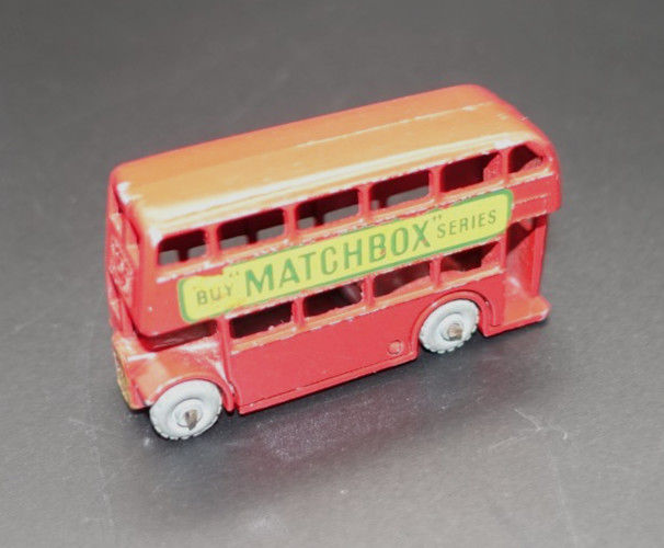 Matchbox 5b, London Bus Players Please - Free Price Guide & Review