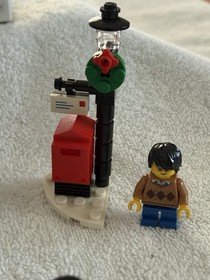 LEGO Seasonal: Christmas Town Square (40263)