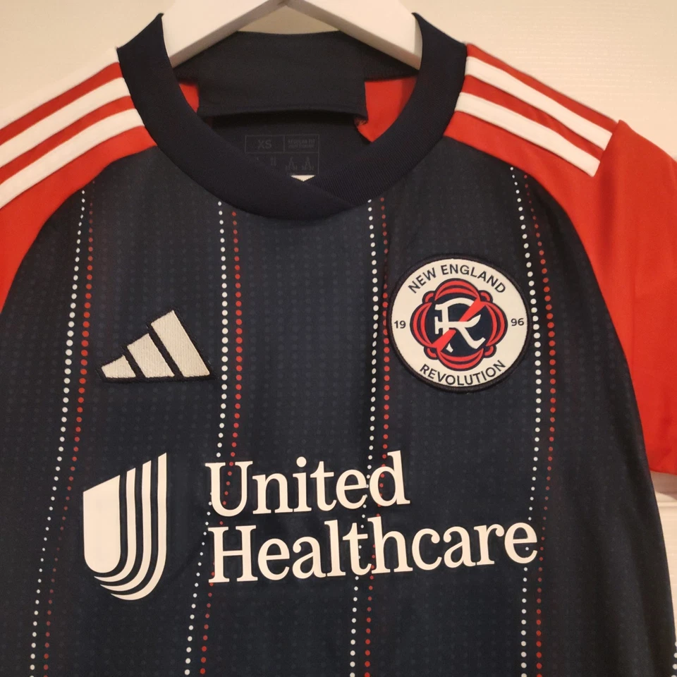Adidas MLS New England Revolution 2024/25 Home Soccer Jersey Women's XS (IP6012) - Image 4 of 4