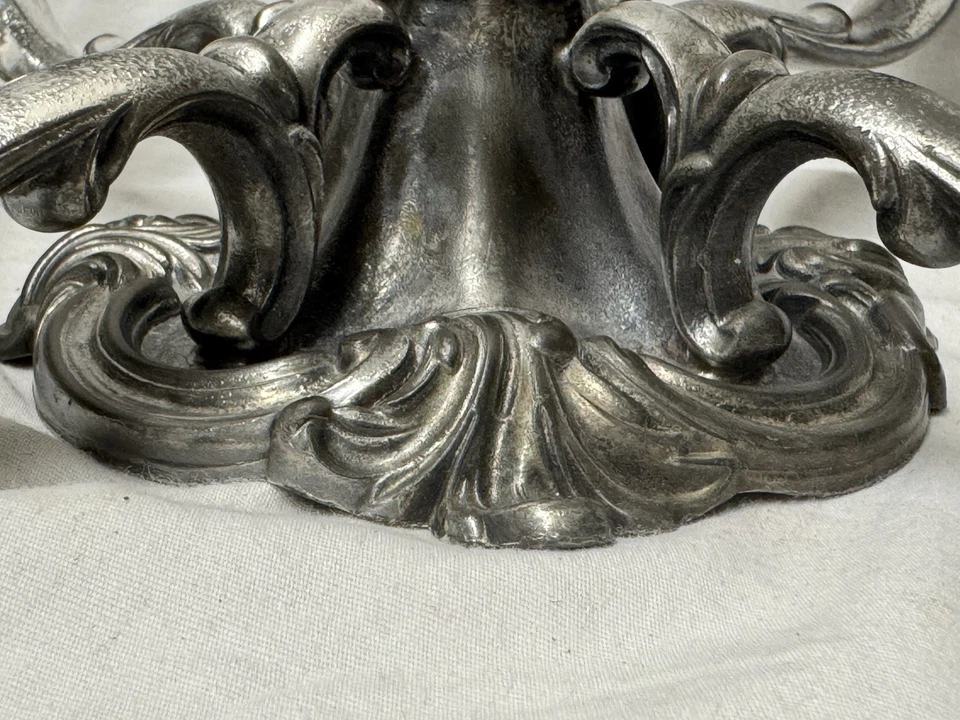 Antiguo centro de mesa candelabro Epergne de 5 brazos placa de plata Reed & Barton #145 Foto 3 de 4