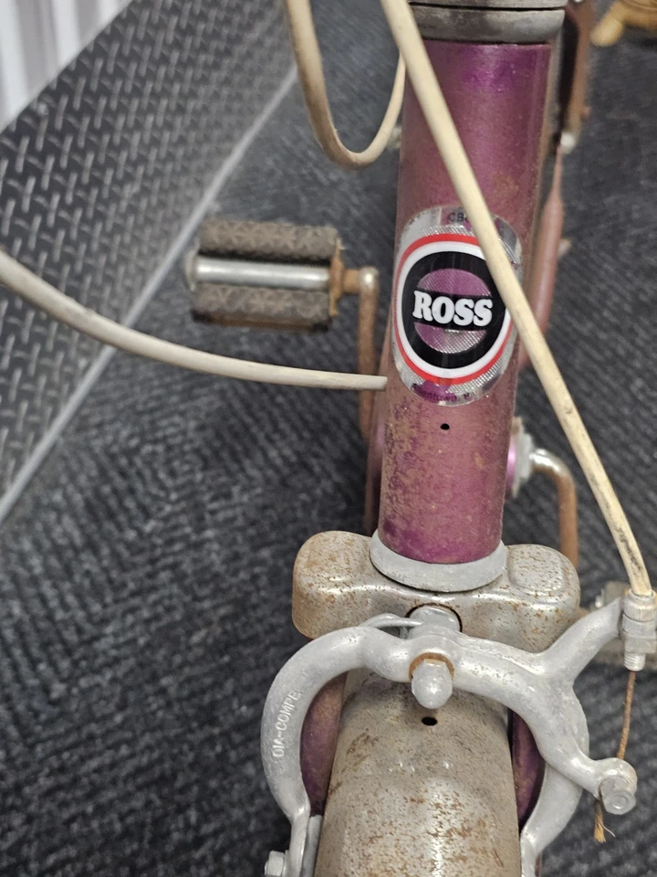 Ross Barracuda bicycle 3 Speed Banana Seat 1960s Vintage  - Image 2 of 4