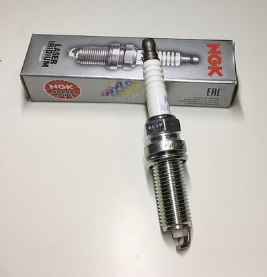 4x NGK ILKAR7B11 Zündkerze Iridium 4912 passend für LEXUS TOYOTA MAZDA spark plu