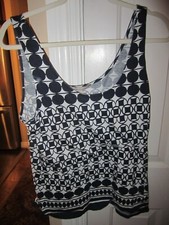Banana Republic Women's Tops~Black & White Tank Top~Size Medium