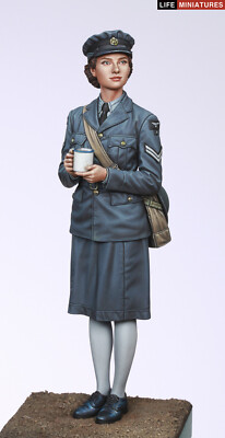 Life Miniatures 35004 1/35 WAAF Assistant Section Leader 1940-1941