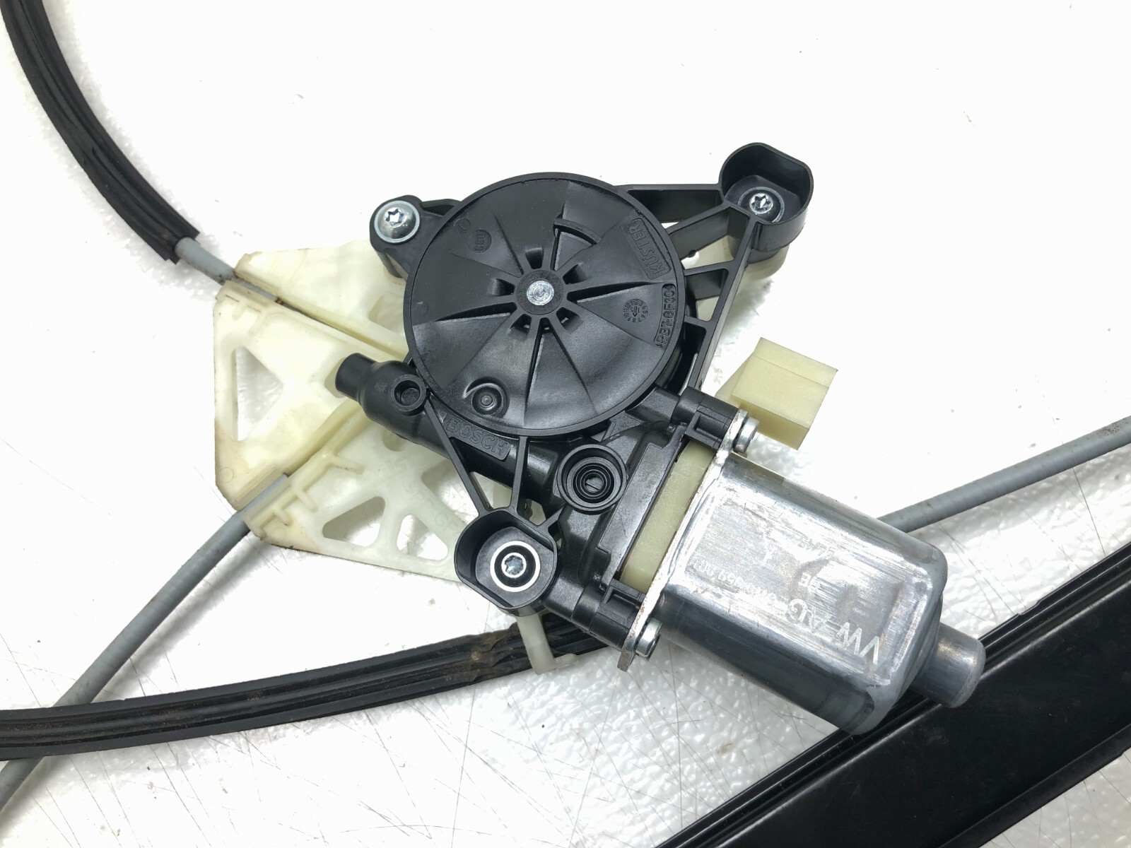 2017-2023 AUDI Q7 SQ7 RIGHT PASSENGER REAR DOOR WINDOW REGULATOR W/ MOTOR OEM.
