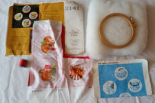 The Creative Circle Ornament Kit Nature's Wonderland 2141 Vtg. 1982