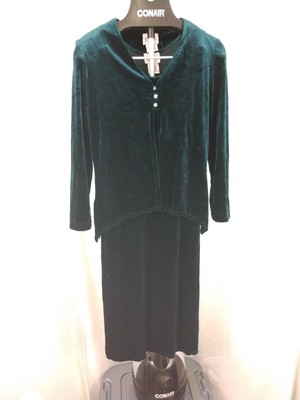 petite green velvet dress