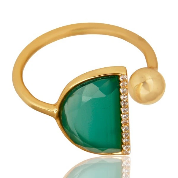 Anillo de dedo en forma de D chapado en oro piedras preciosas anillos ajustables de latón en ónix verde circonita cúbica Foto 3 de 4