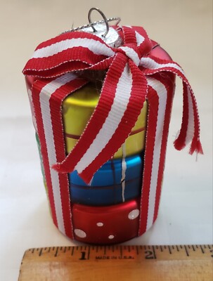 JS Stack Of Gifts Presents Boxes Glass Christmas Ornament | eBay