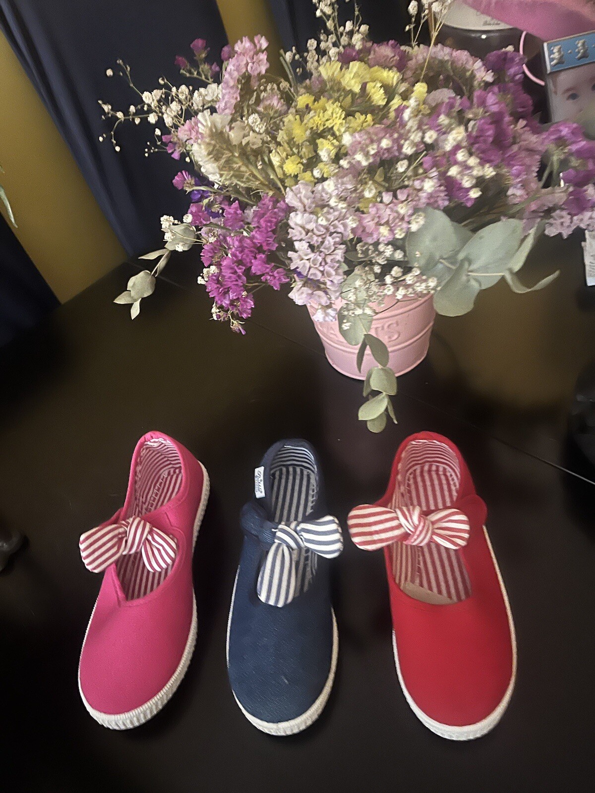 LIQUIDACIÓN!! Zapatillas Loneta Niña ( 2 Cajas). Precio Por Caja