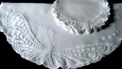 Antique linen tablecloth+8 napkins ARTS &CRAFT movement embro/ery scalloped  hem
