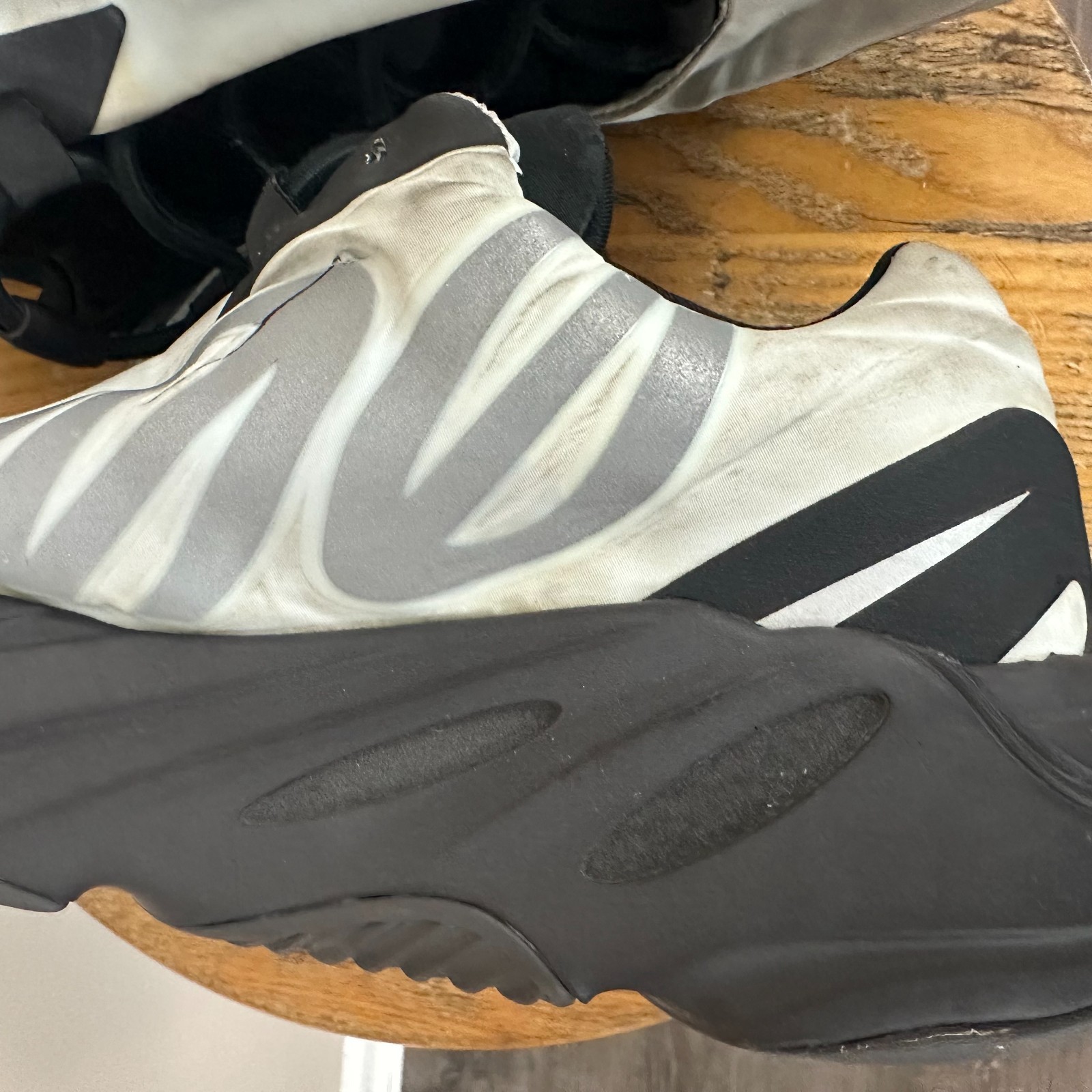 Adidas Yeezy Boost 700 MNVN GZ0711 Men 12 Casual Shoes Silver Nylon Sneaker Read thumbnail 13