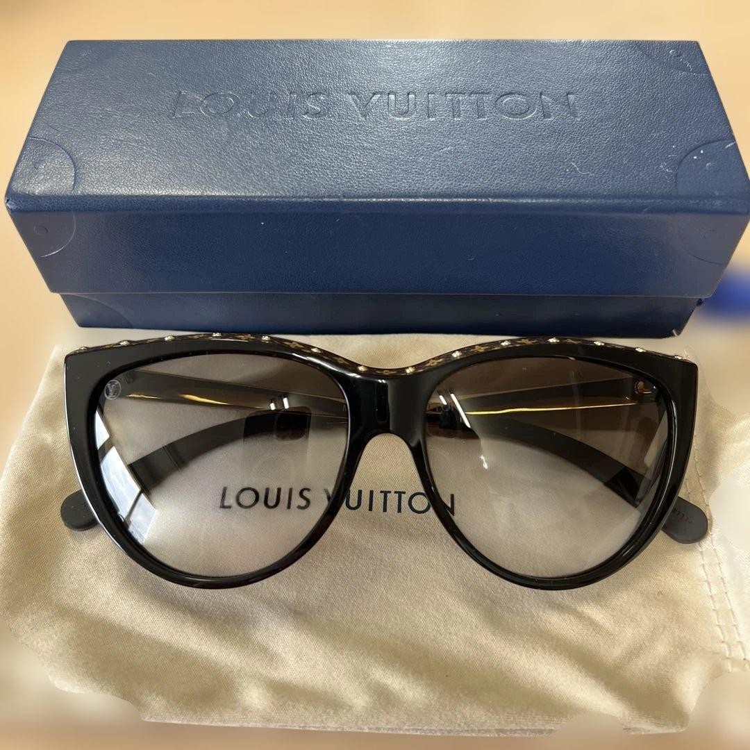 LOUIS VUITTON La Boum Sunglasses Black Frame Brown Lens Women's Eyewear Cased thumbnail 3