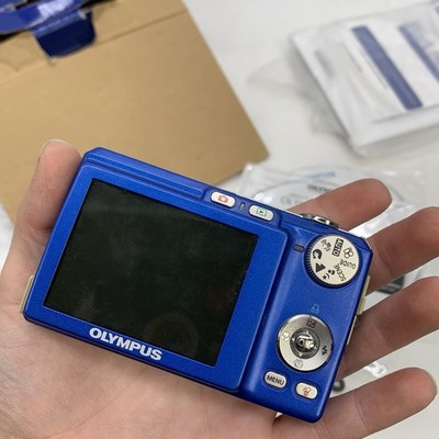 Olympus FE-220 7.1MP Digital Camera With 4x Optical Zoom & In