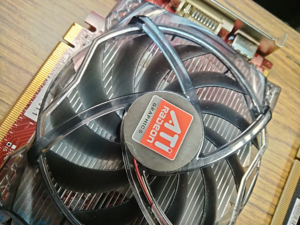 New XFX Radeon HD 5770 1GB GDDR5 Graphics Card- DUAL DVI + HD5670 Combo - Image 4 of 4