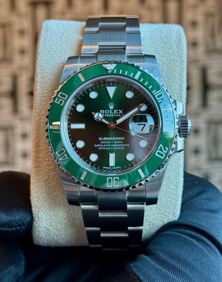 Rolex Submariner 40  Hulk  COMPLETE SET 116610LV