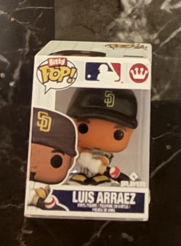 MLB Funko Bitty Pop Luis Arraez Padres 2026 Topps Series 1 Super Box Exclusive