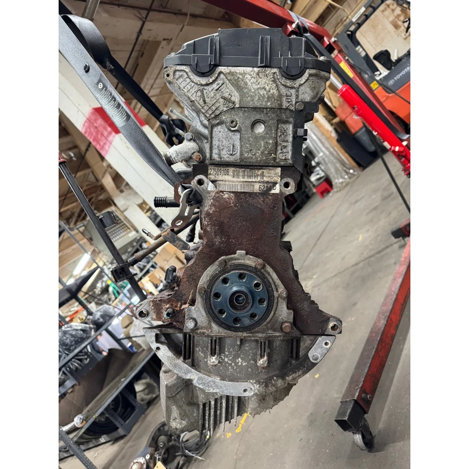 Conjunto de motor de 6 cilindros BMW E36 328i M52B28 2,8 L 1996-1999 bloque de hierro OEM Foto 3 de 4