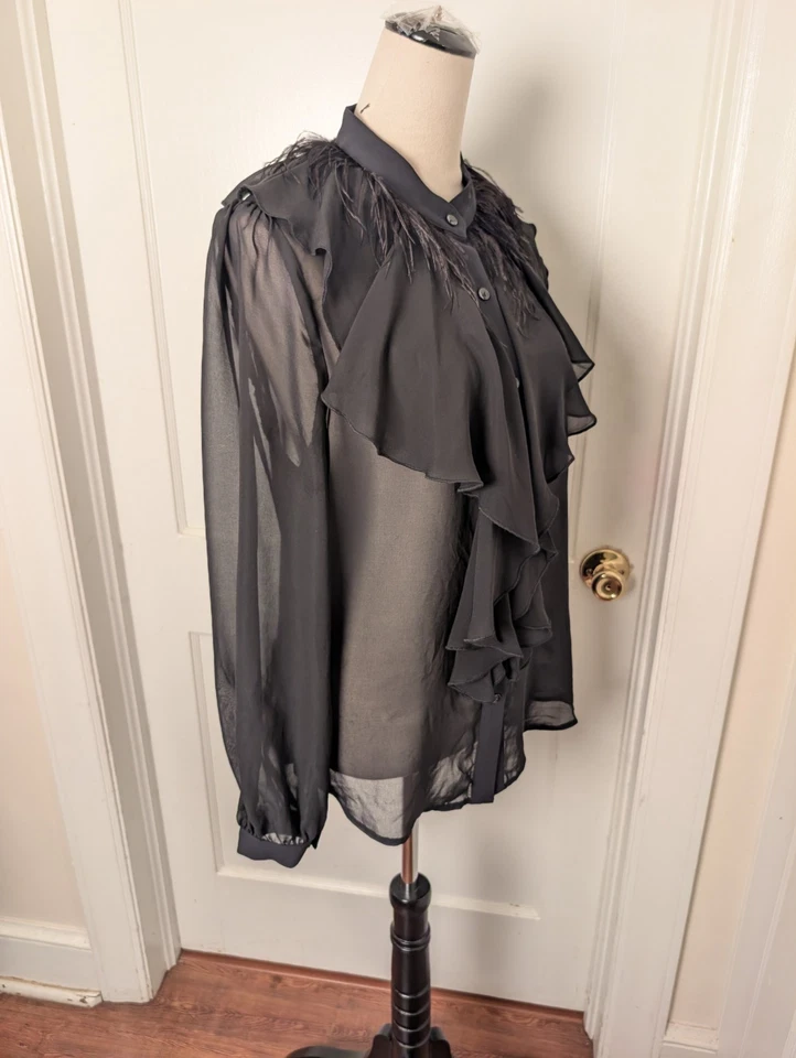 Blusa de manga comprida de chiffon com babado e avestruz transparente - M/G - Imagem 4 de 4