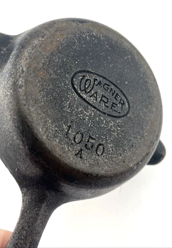 WAGNER WARE CAST IRON Small Skillet Butter Sauce Pan 1050 A OVAL LOGO