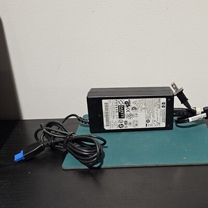 HP Genuine 0957-2262 Power Adapter