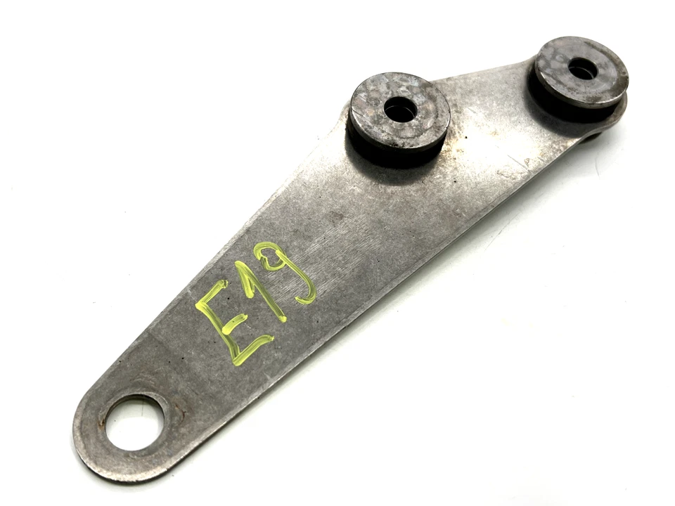 Soporte de soporte de escape original OEM Porsche Cayenne 2011-2018 Foto 4 de 4