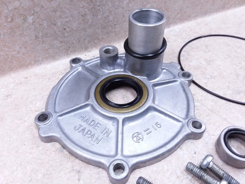 Kawasaki 100 KM KM100 Engine Rotary Valve Cover & Hardware 1981 ANX-C52 - Picture 2 of 3