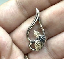 Black Hills Gold Wheeler Mfg. Sterling Silver Flower Leaf Stud Single 1 Earring