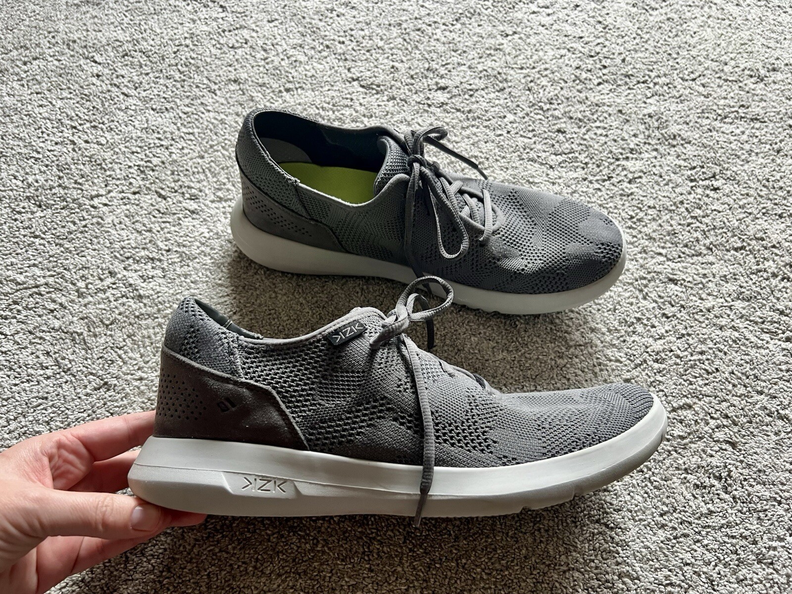 SAOLA Scarpe da corsa Kizik Madrid Eco Knit da uomo taglia 12 M grigie sneakers mani libere