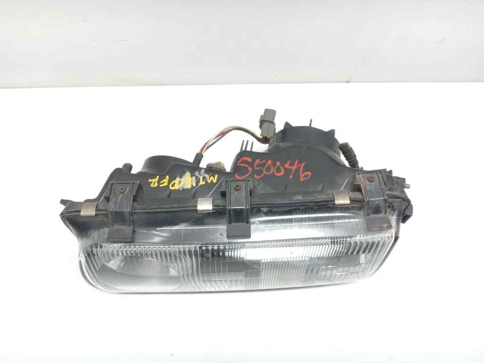 1992-1996 MITSUBISHI DIAMANTE RIGHT SIDE HEADLIGHT HEADLAMP OEM, 114-58307R - Image 3 of 4