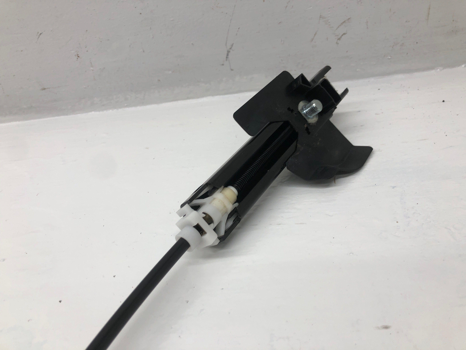 2006-2012 BENTLEY CONTINENTAL FRONT LH SEATBELT HEIGHT ADJUSTER MOTOR 560973354D