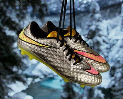 nike hypervenom phantom liquid diamond