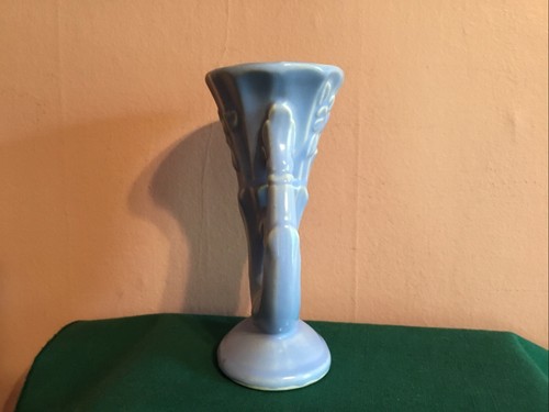 Shawnee Pottery Vintage Blue Cornucopia Vase Plus Lil Blue Urn Vase - Picture 7 of 23