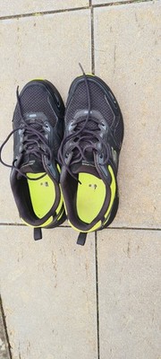 herren laufschuhe Gr.: 44, Sketchers, schwarz /Neongrün, ultra leicht, sehr gut