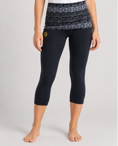 Zaggora Activewear Foldover Hot Pants Crops Atomica Slimming Crops Pants
