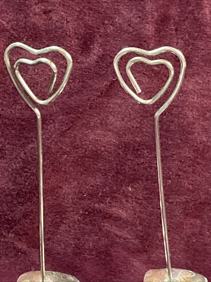 Lote de 6 soportes de exhibición de tarjetas de notas con base de vidrio metálico tono plata corazones, 4,5" de alto Foto 2 de 4
