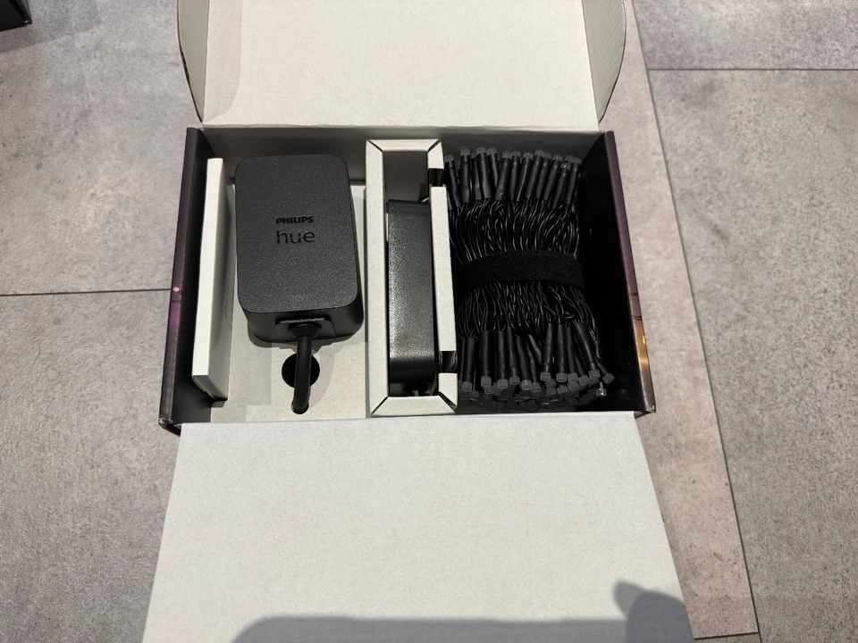 Philips Hue White and Color Ambiance Gradient Festavia LED-Lichterkette - 20m - Bild 2 von 2