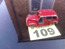 MATCHBOX LESNEY METROPOLITAN TAXI