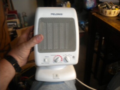 Pelonis Safe-T-Furnace Model 1500W Ceramic Disc Space Heater Fan