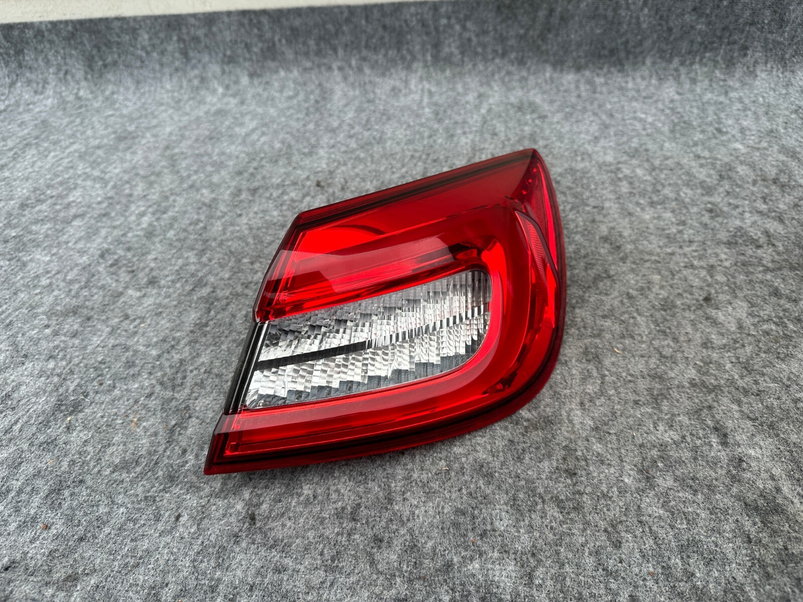 RIGHT QUARTER LED TAILLIGHT TAIL LAMP OEM 67K 13-20 MASERATI QUATTROPORTE GTS