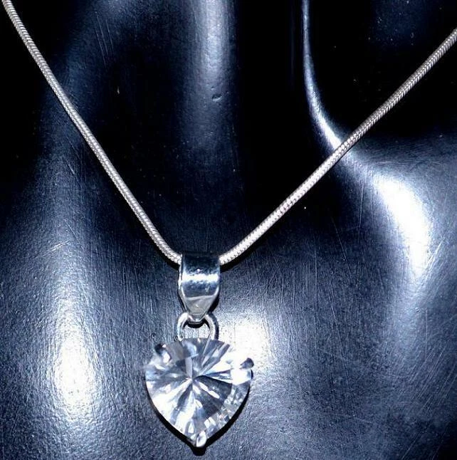 White Quartz Solitaire Heart Gem 925 Sterling Silver Pendant Gemstone Jewellery - Image 4 of 4