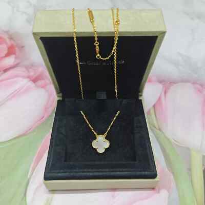 Auth Van Cleef & Arpels 18K Yellow Gold Vintage Alhambra Pendant Necklace