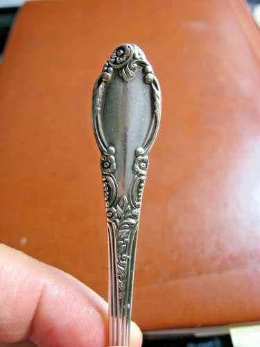 Antique 1881 Rogers Oneida LTD Enchantment 5 3/8'' coffee spoon - Silverplate - 第 4/7 張圖片