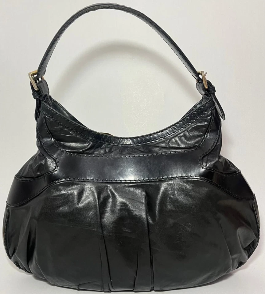 Bolso de Hombro Gucci Queen Bow Hobo Cuero Negro Hebilla Dorada De Colección Foto 2 de 4