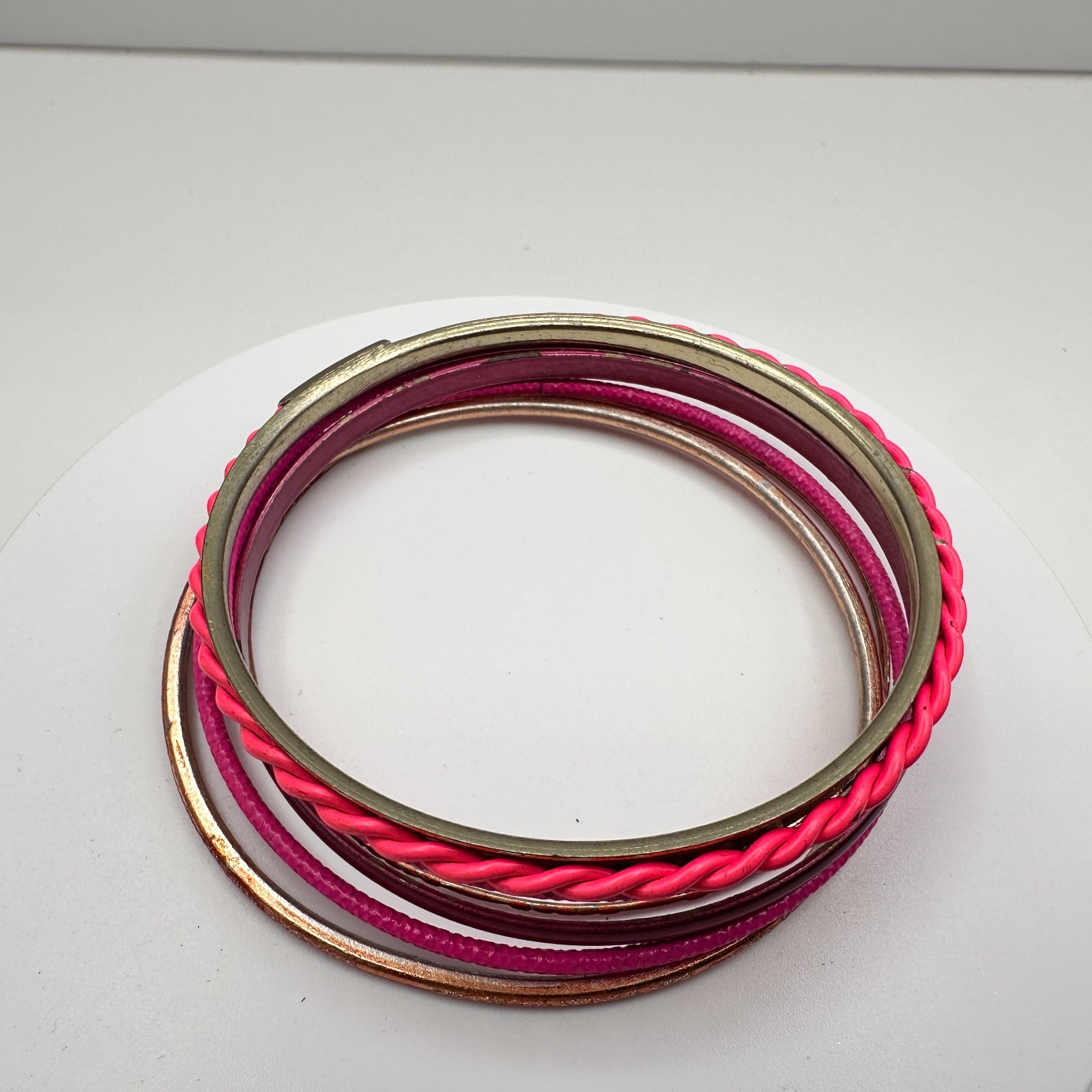 Vintage 80s Bangle Bracelet Set Stackable Gold To… - image 3