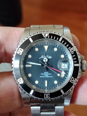 Vintage Diver Gmt Quartz 