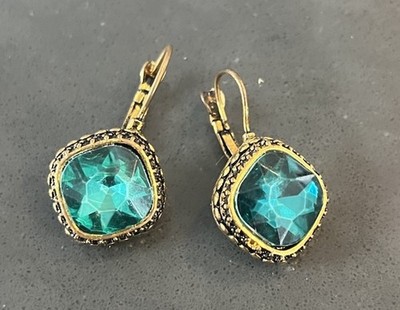 Vintage Style Gold Tone Cushion Cut Teal Glass Lever Back Pierced  Earrings